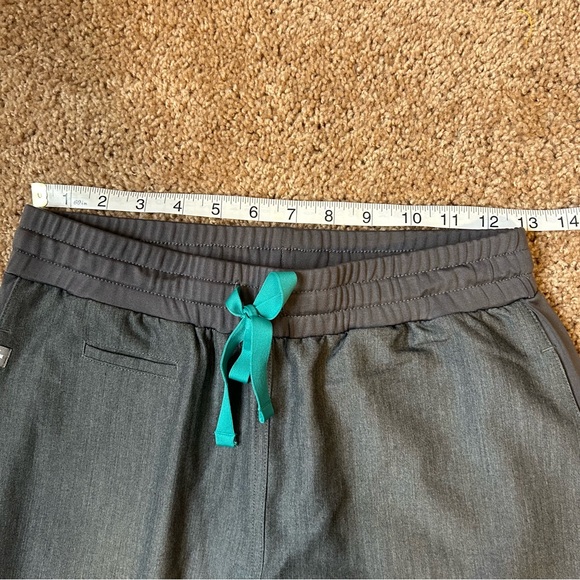 Figs Scrub Pants Women XS Gray Graphite Livingston Technical Collection Medical - Picture 10 of 13